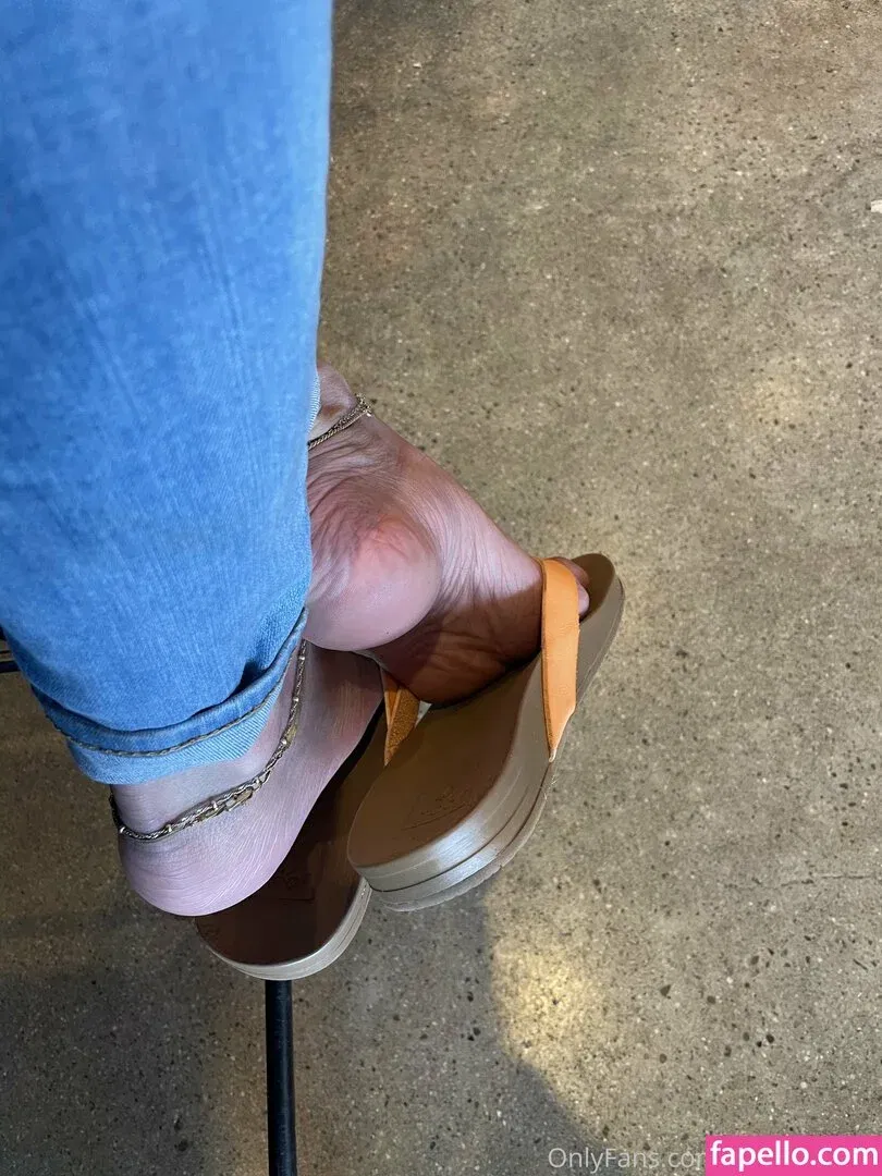 mimifootnip Onlyfans Photo Gallery 