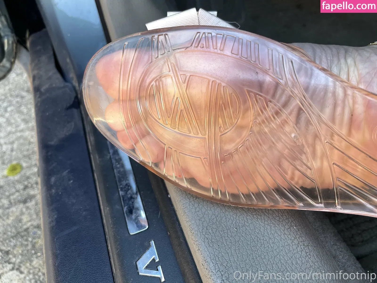 mimifootnip Onlyfans Photo Gallery 