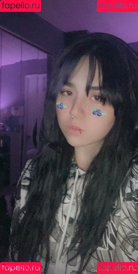 wuvspell Onlyfans Photo Gallery 