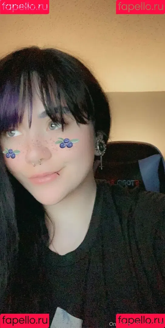 wuvspell Onlyfans Photo Gallery 