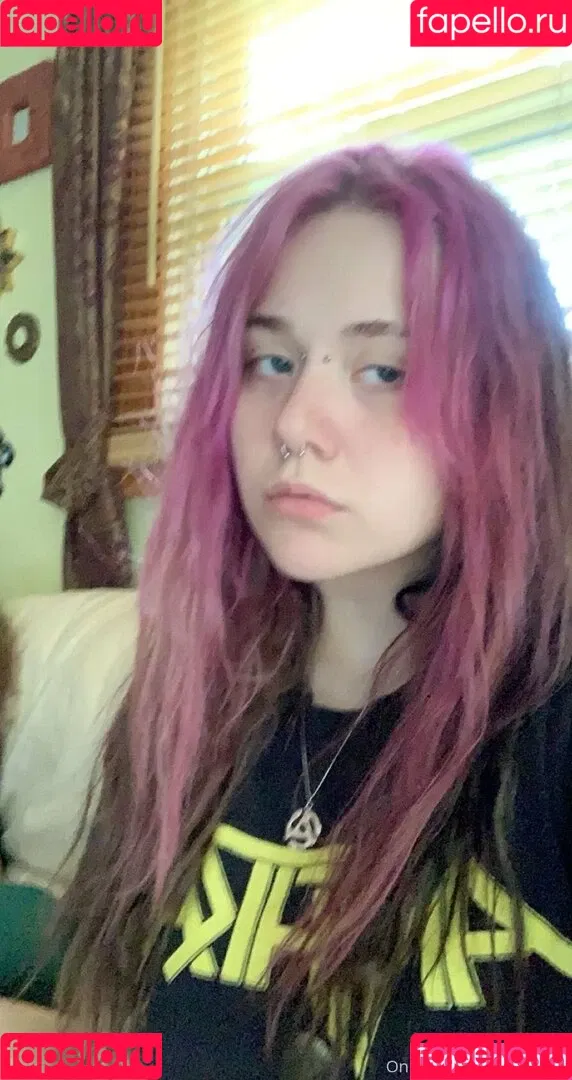 wuvspell Onlyfans Photo Gallery 