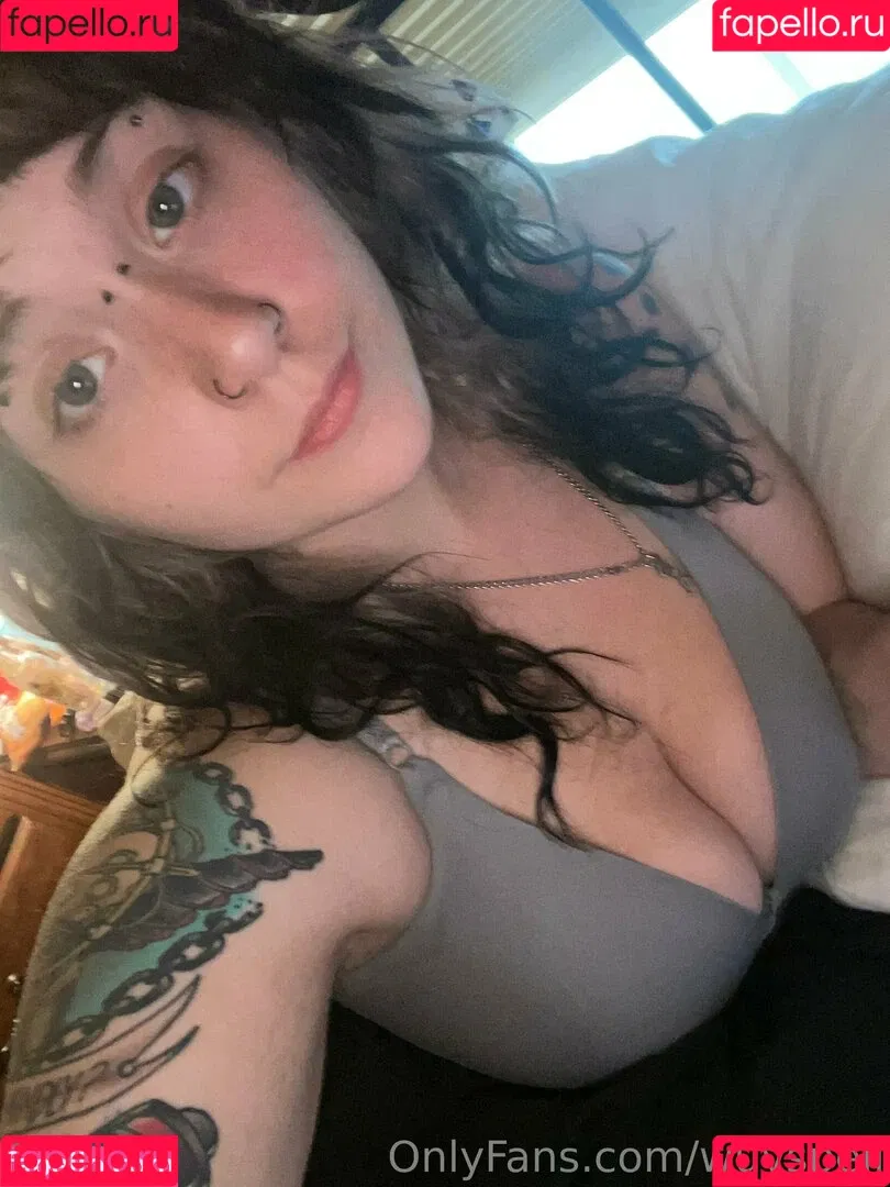 wuvspell Onlyfans Photo Gallery 
