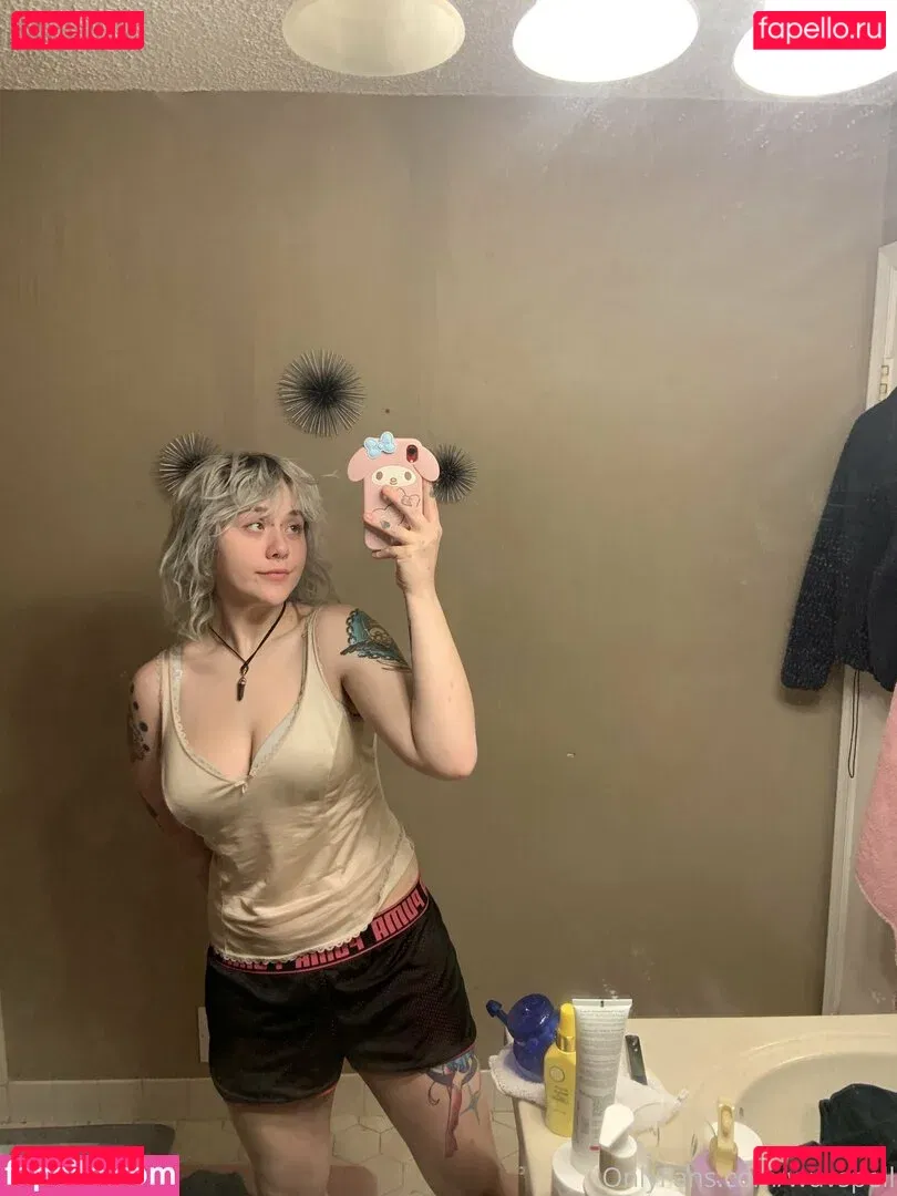 wuvspell Onlyfans Photo Gallery 