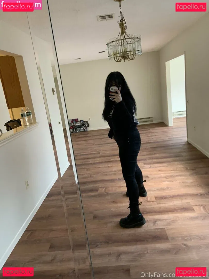 wuvspell Onlyfans Photo Gallery 