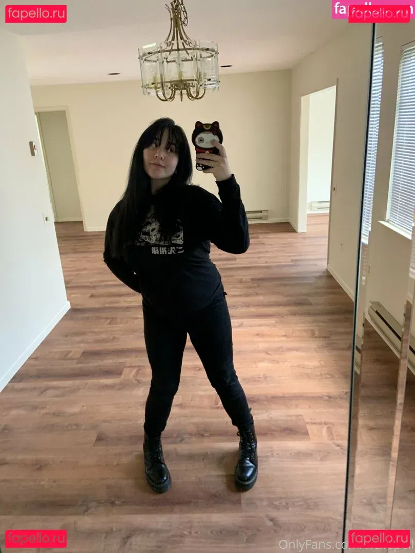 wuvspell Onlyfans Photo Gallery 