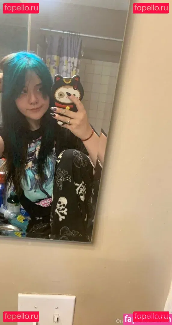 wuvspell Onlyfans Photo Gallery 