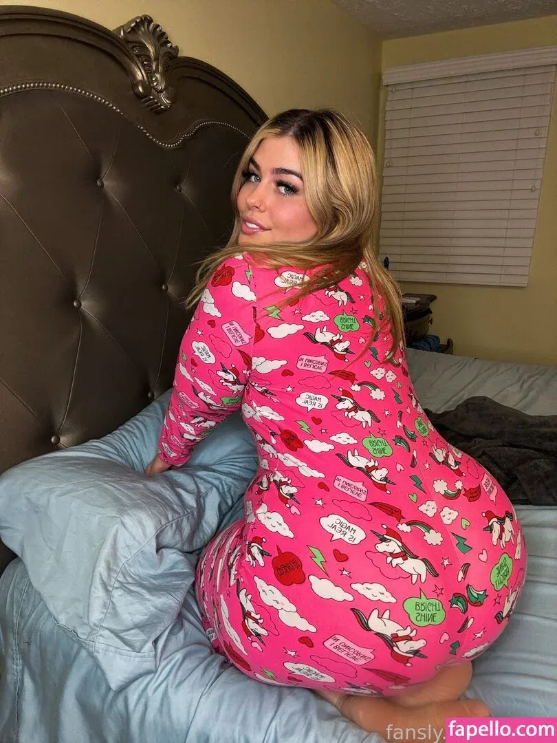 KittyK Onlyfans Photo Gallery 