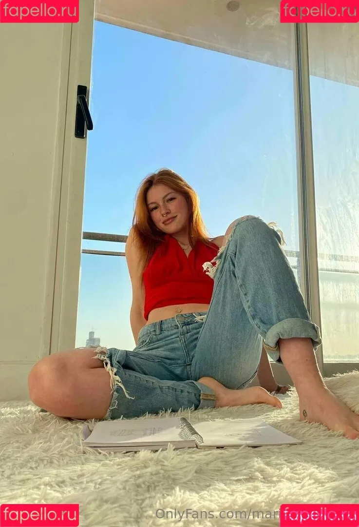aliciaginger Onlyfans Photo Gallery 