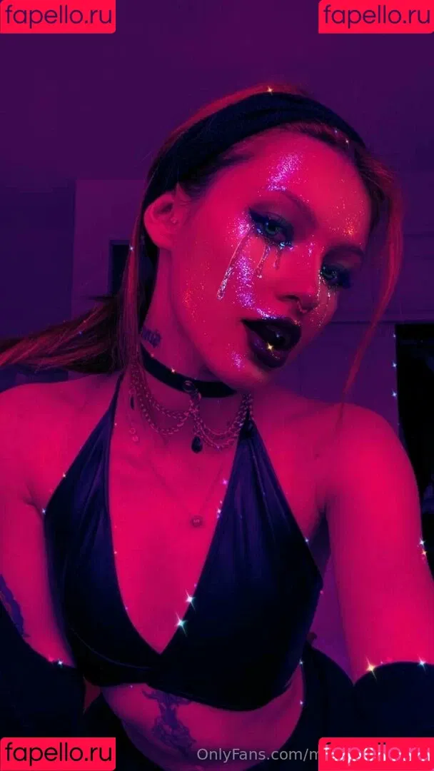 aliciaginger Onlyfans Photo Gallery 
