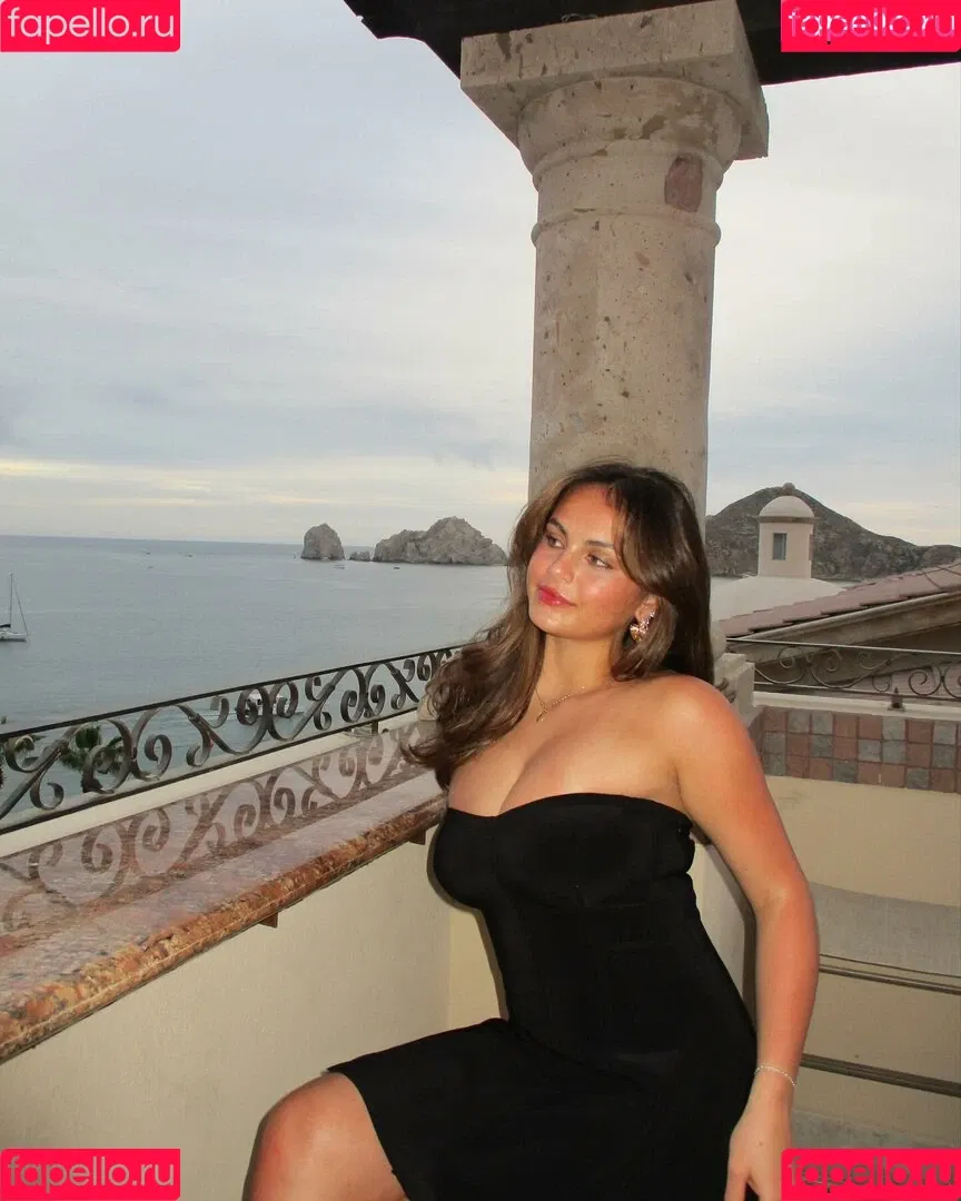 Sarabella Harris Onlyfans Photo Gallery 