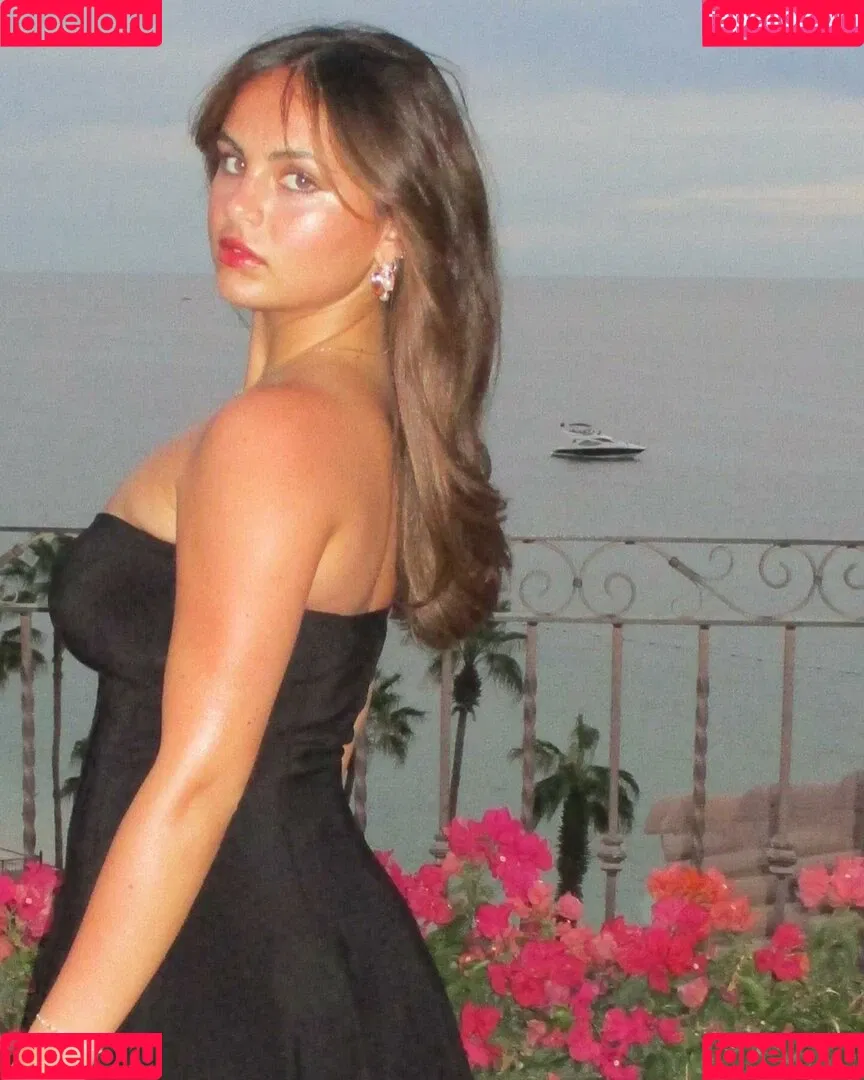 Sarabella Harris Onlyfans Photo Gallery 