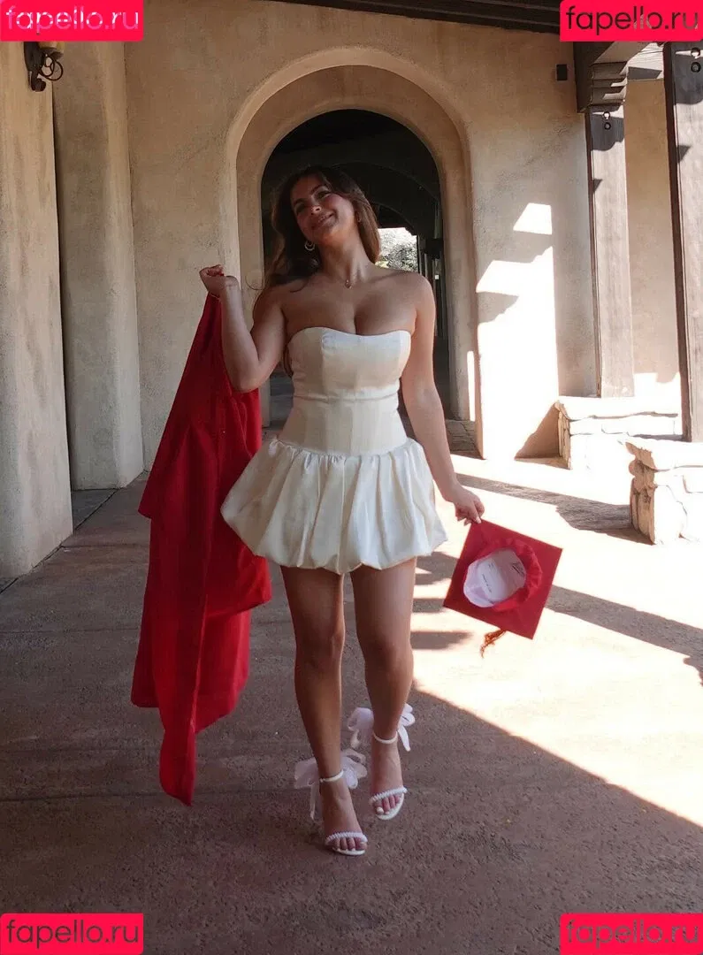Sarabella Harris Onlyfans Photo Gallery 