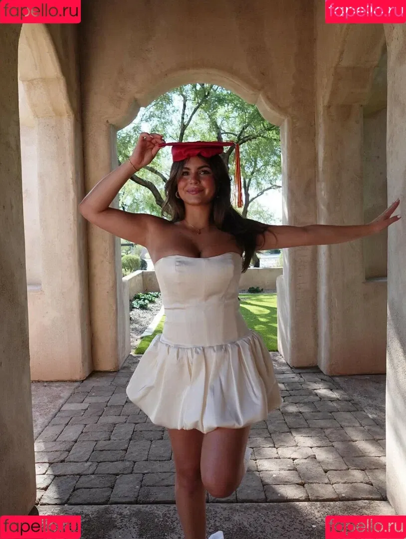 Sarabella Harris Onlyfans Photo Gallery 