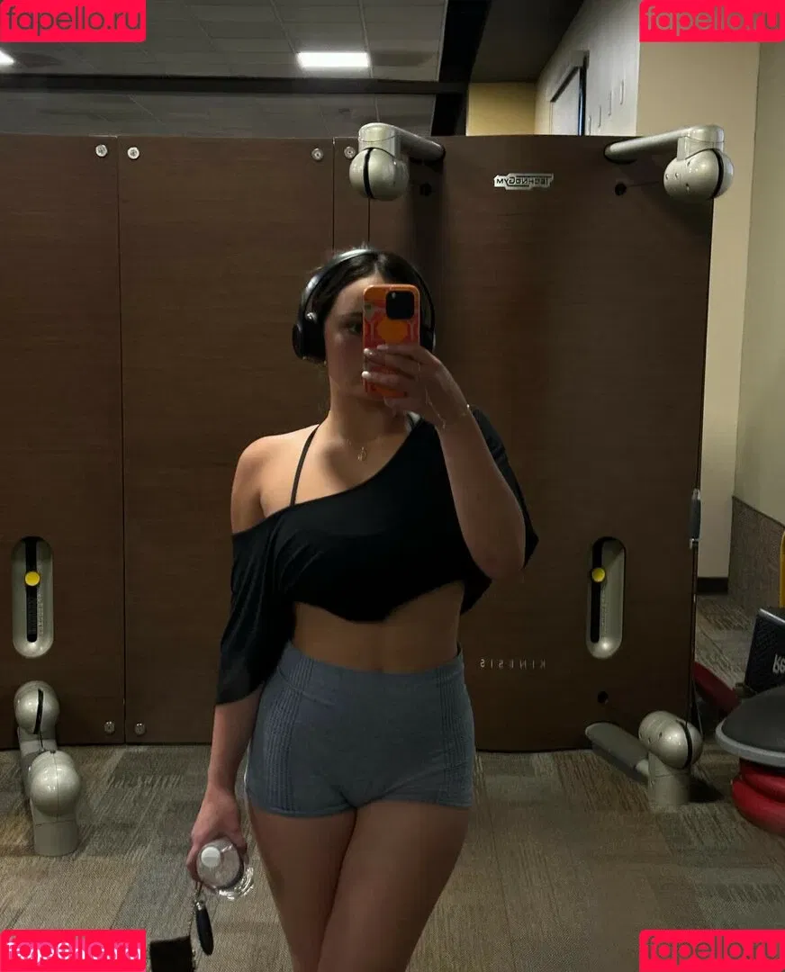 Sarabella Harris Onlyfans Photo Gallery 