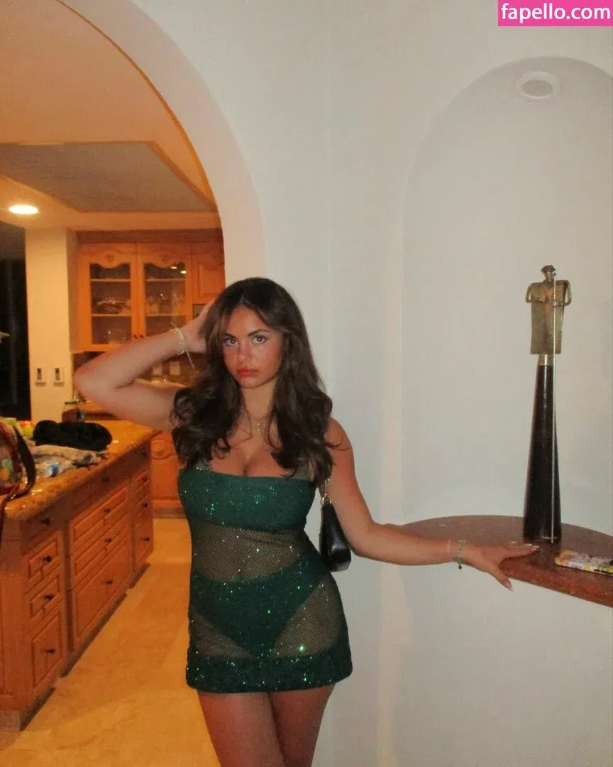 Sarabella Harris Onlyfans Photo Gallery 