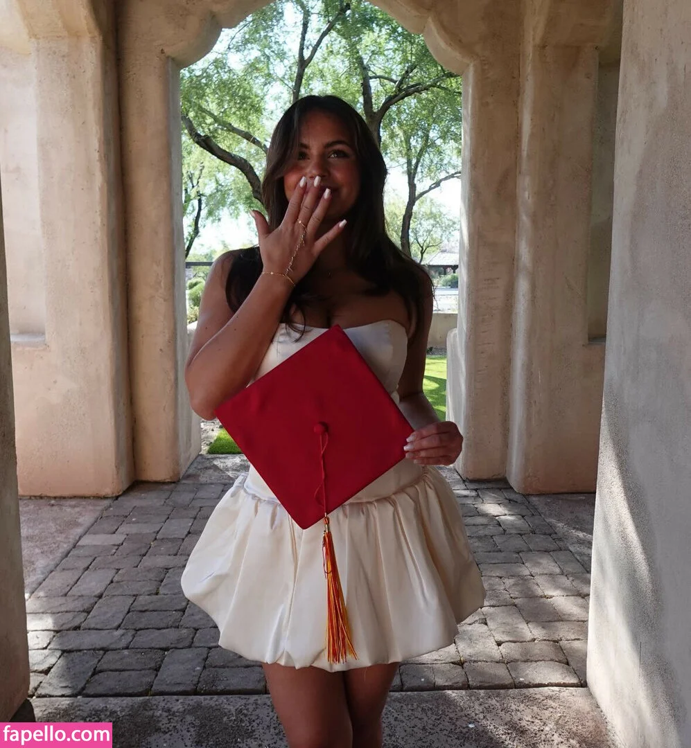 Sarabella Harris Onlyfans Photo Gallery 