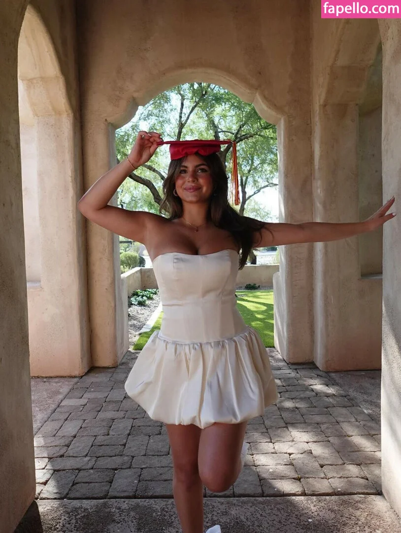 Sarabella Harris Onlyfans Photo Gallery 