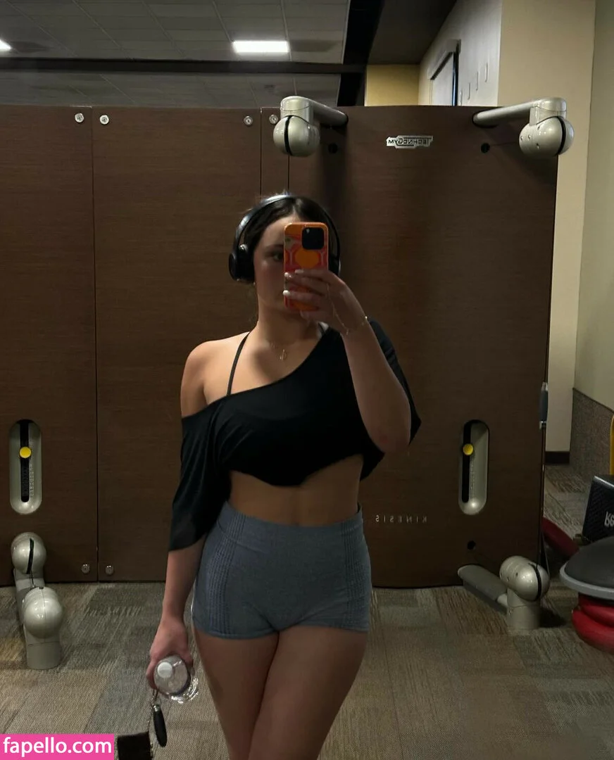 Sarabella Harris Onlyfans Photo Gallery 