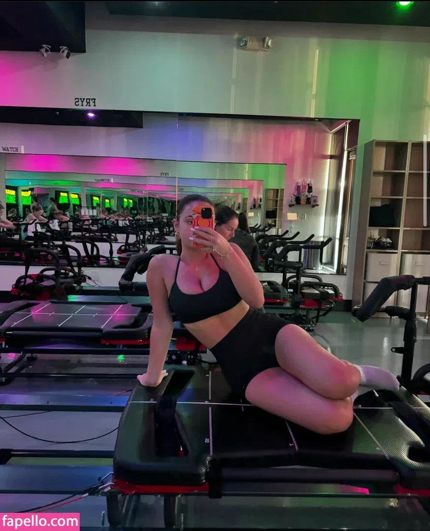 Sarabella Harris Onlyfans Photo Gallery 