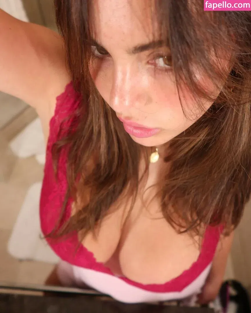 Sarabella Harris Onlyfans Photo Gallery 