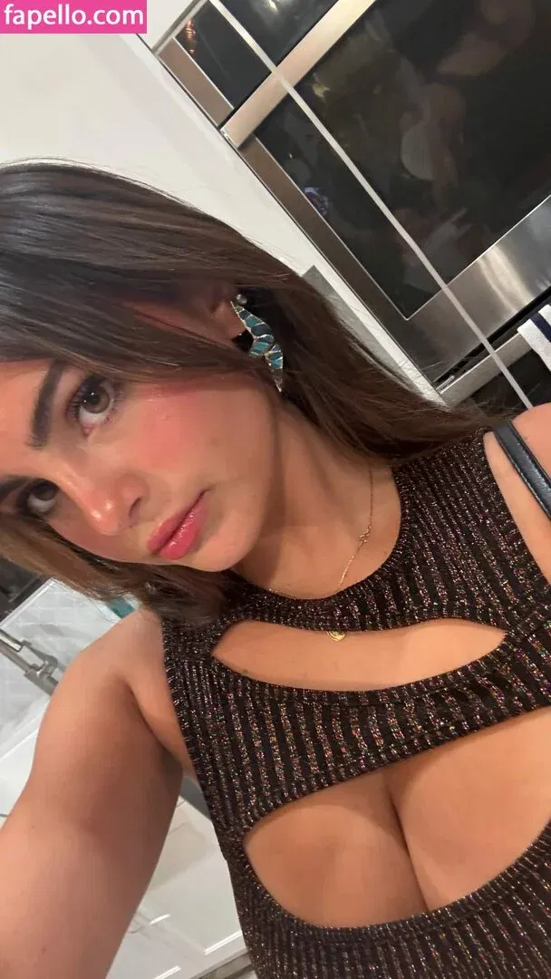 Sarabella Harris Onlyfans Photo Gallery 