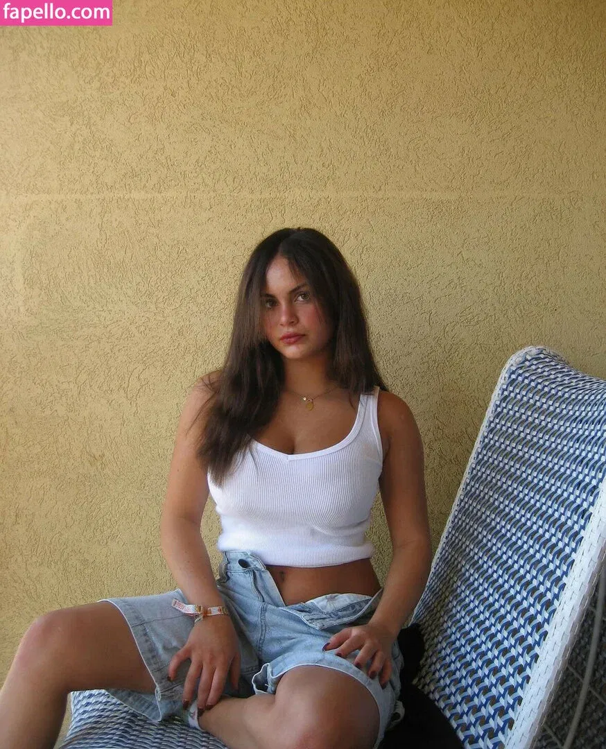 Sarabella Harris Onlyfans Photo Gallery 