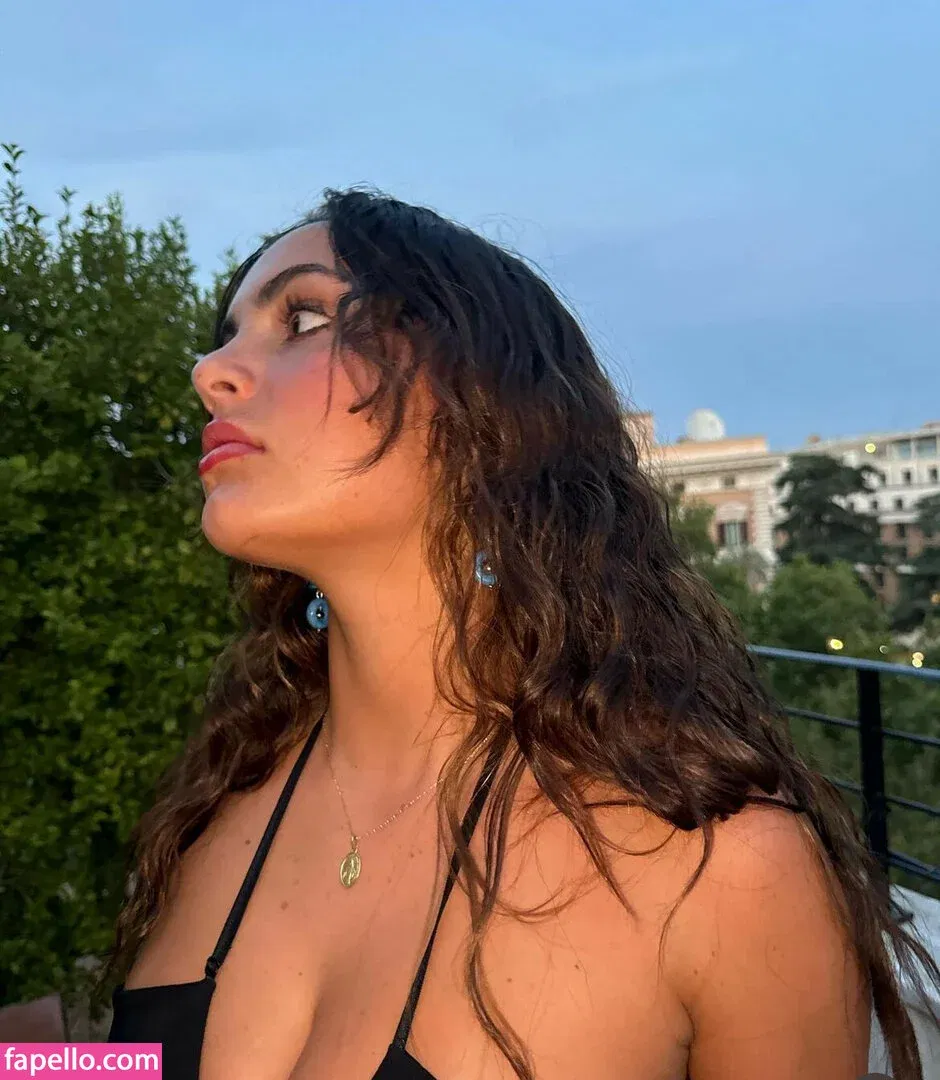 Sarabella Harris Onlyfans Photo Gallery 