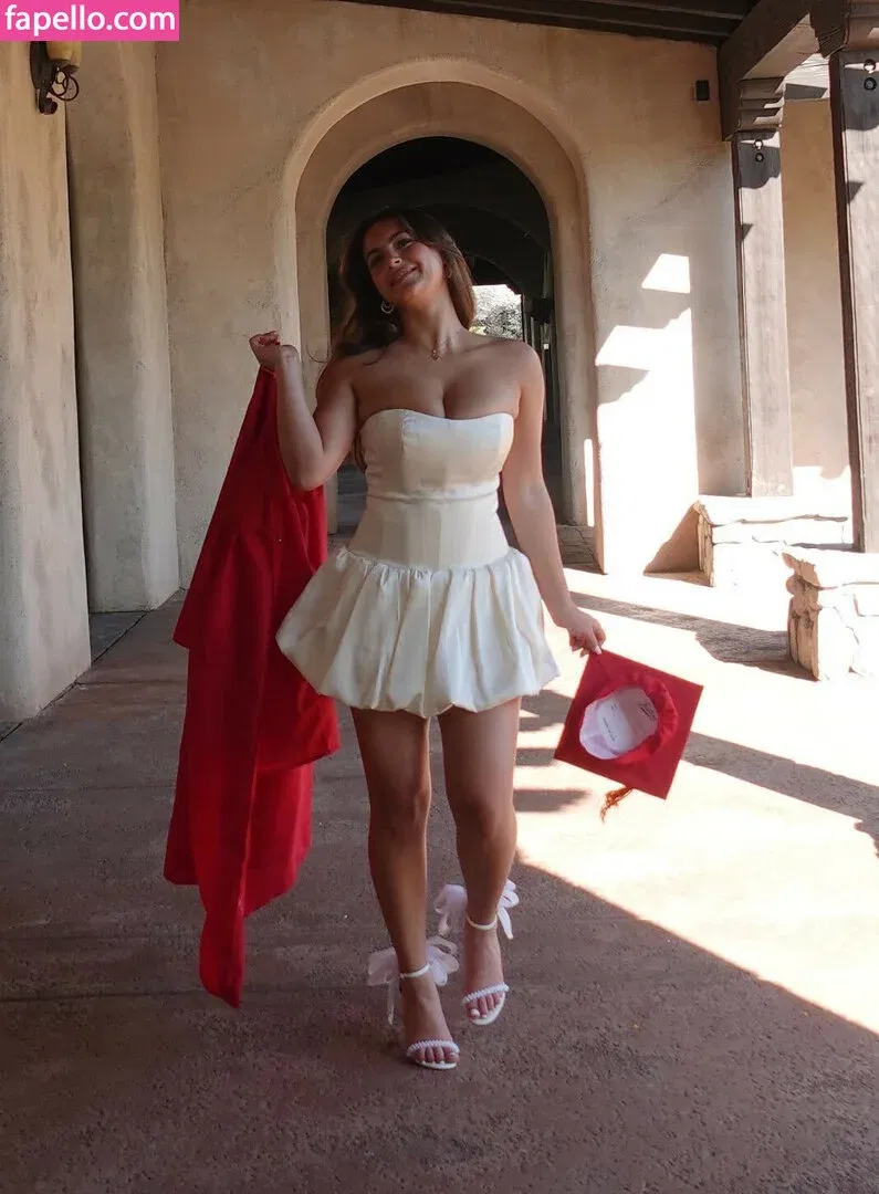 Sarabella Harris Onlyfans Photo Gallery 