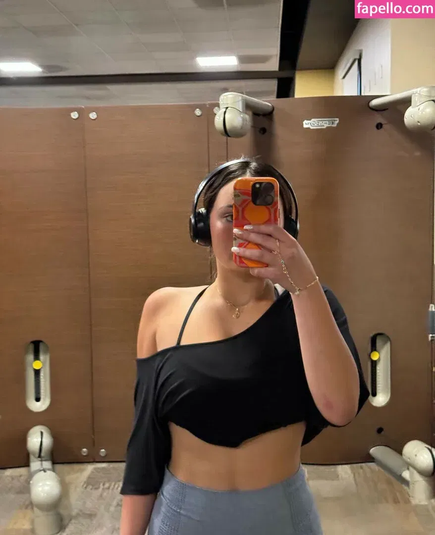 Sarabella Harris Onlyfans Photo Gallery 