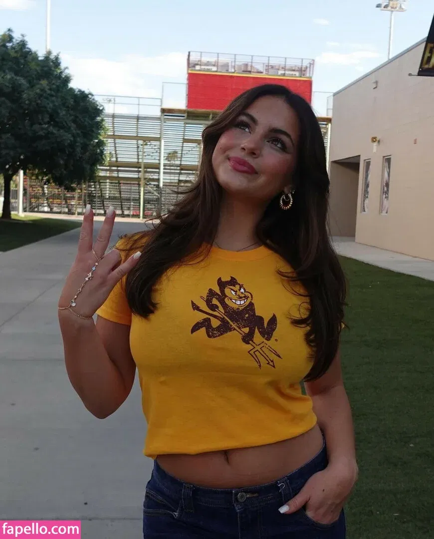 Sarabella Harris Onlyfans Photo Gallery 