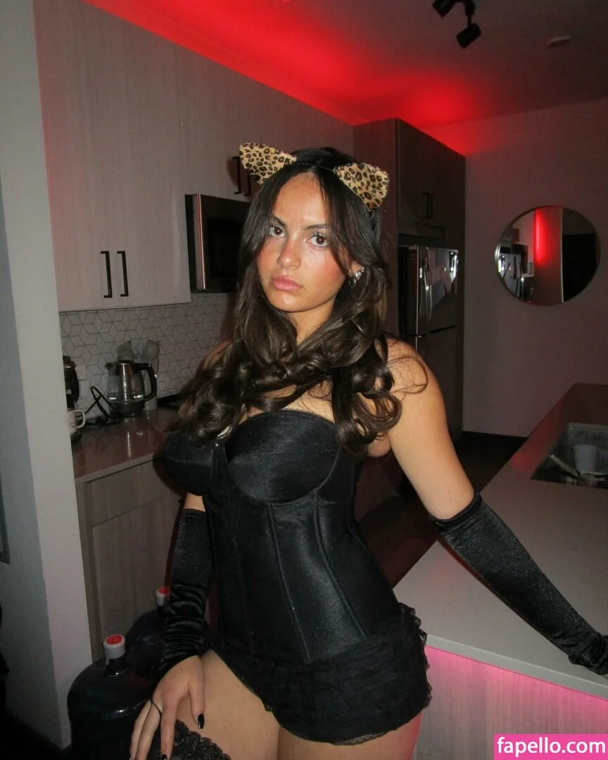 Sarabella Harris Onlyfans Photo Gallery 