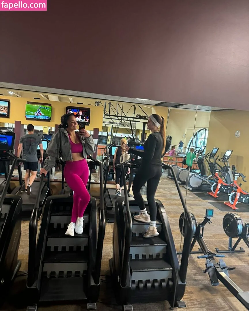 Sarabella Harris Onlyfans Photo Gallery 