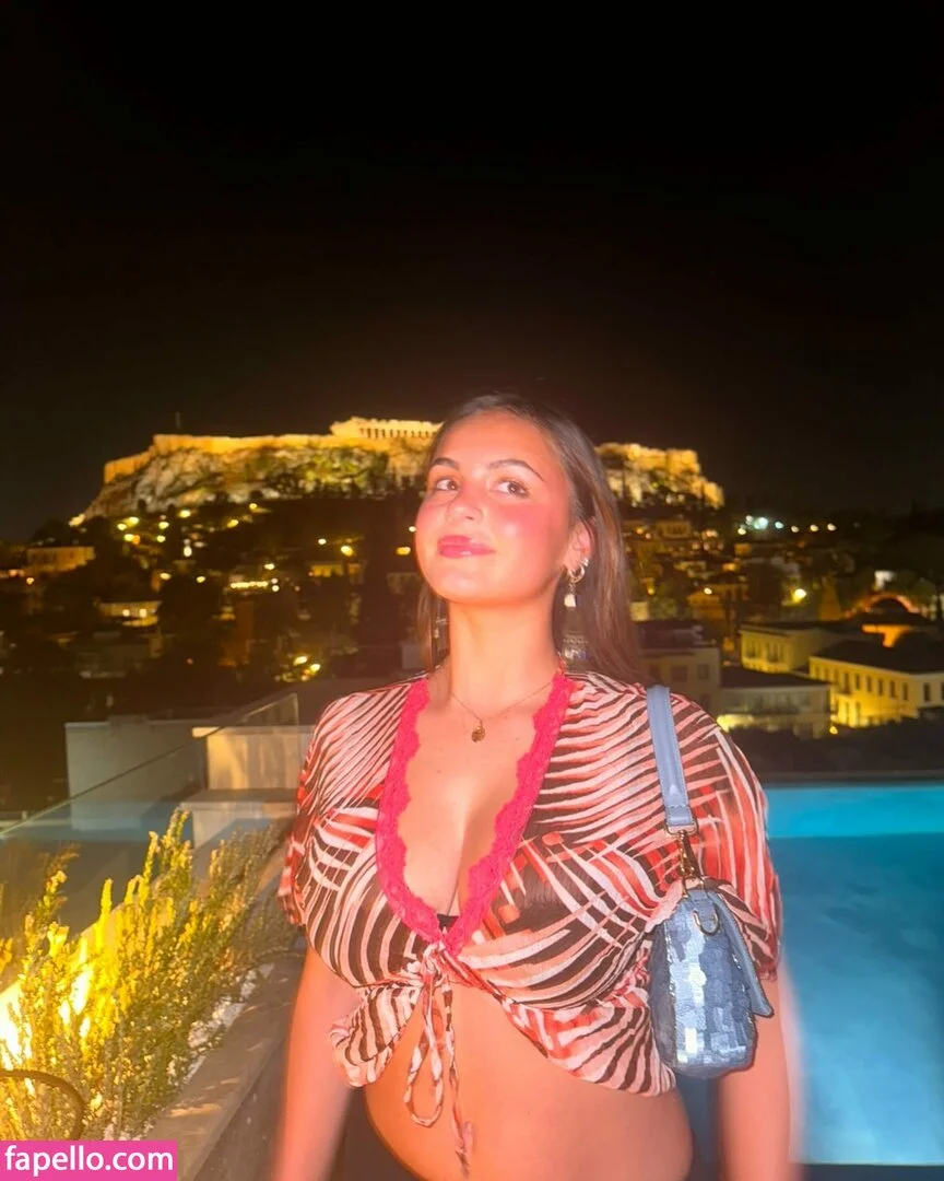 Sarabella Harris Onlyfans Photo Gallery 