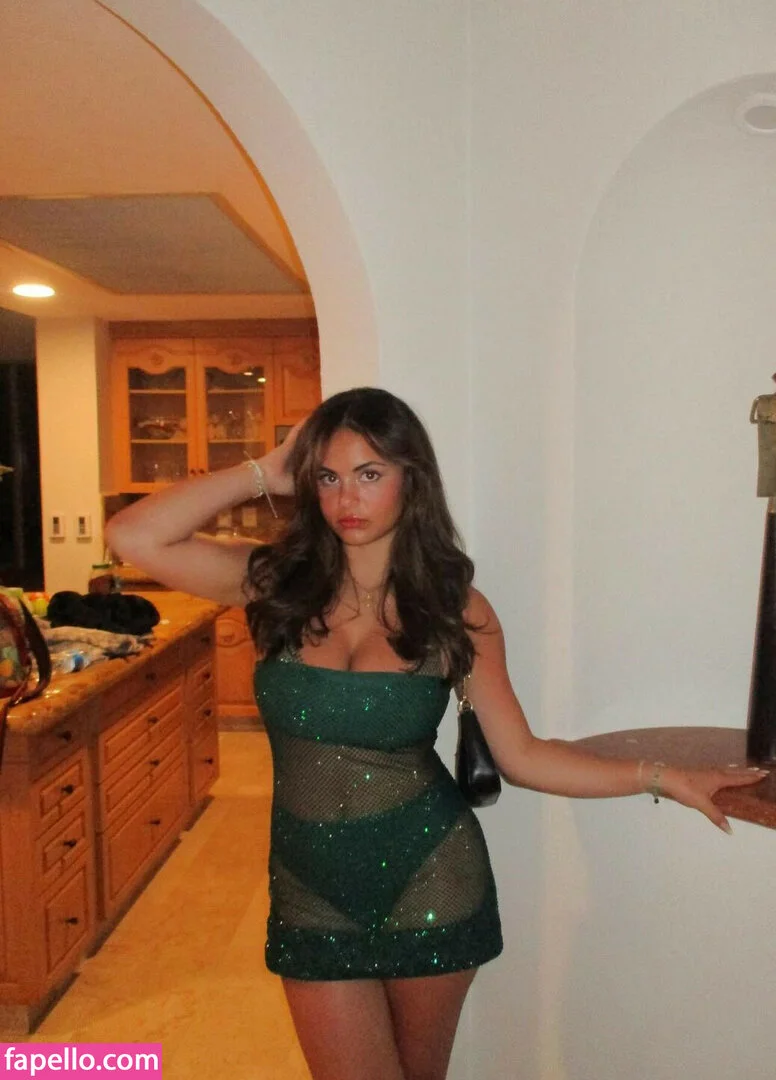 Sarabella Harris Onlyfans Photo Gallery 