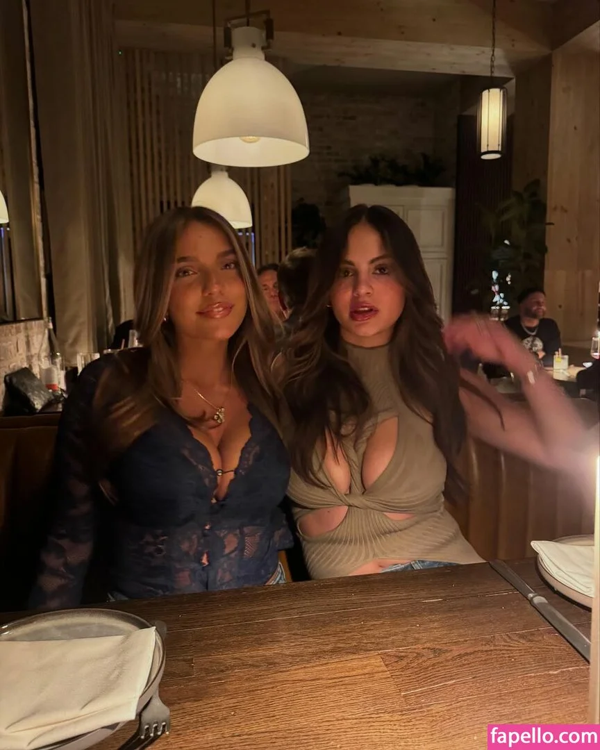 Sarabella Harris Onlyfans Photo Gallery 