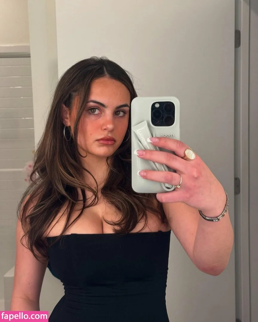 Sarabella Harris Onlyfans Photo Gallery 