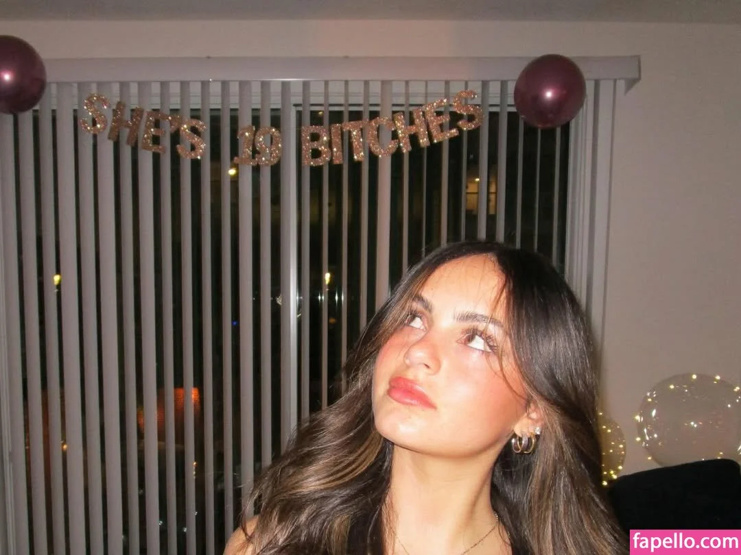 Sarabella Harris Onlyfans Photo Gallery 