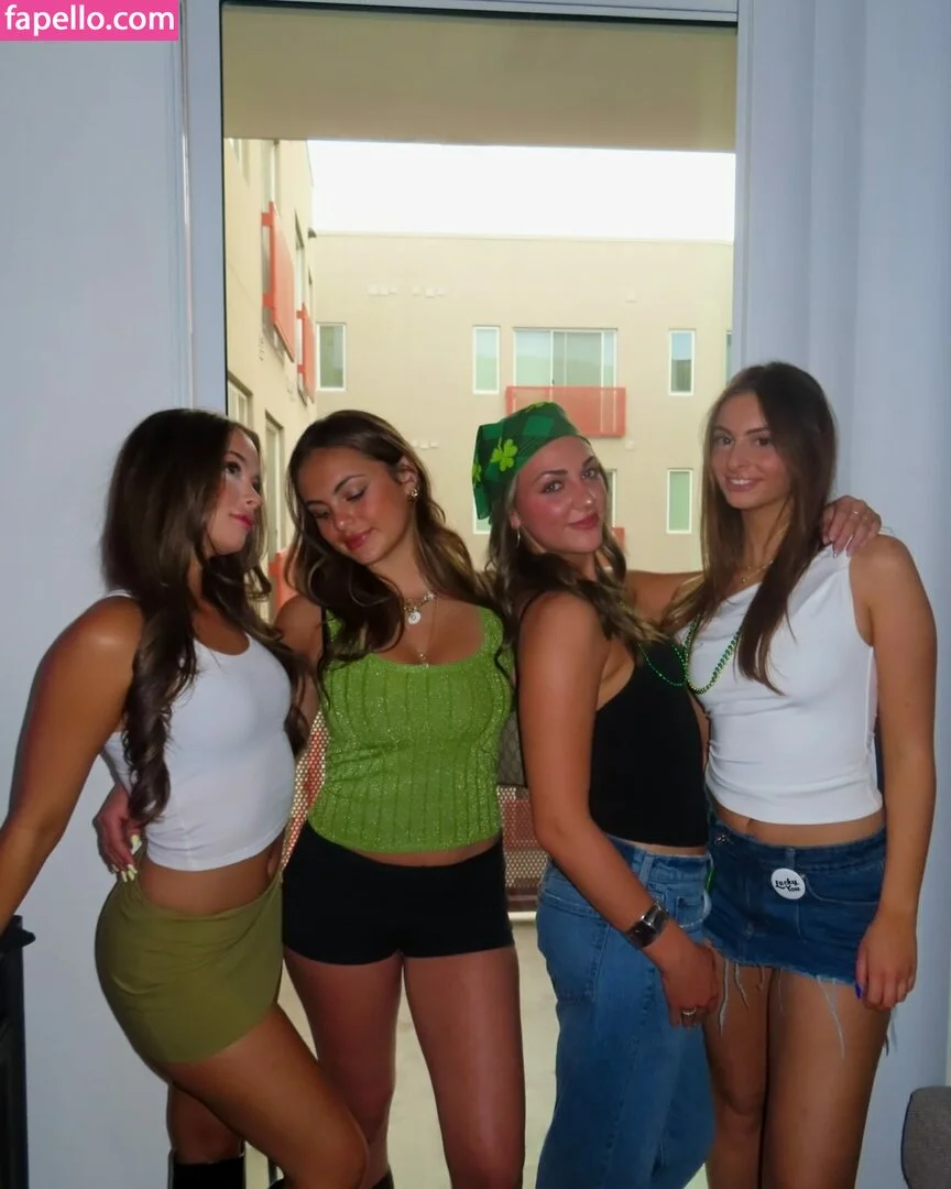 Sarabella Harris Onlyfans Photo Gallery 