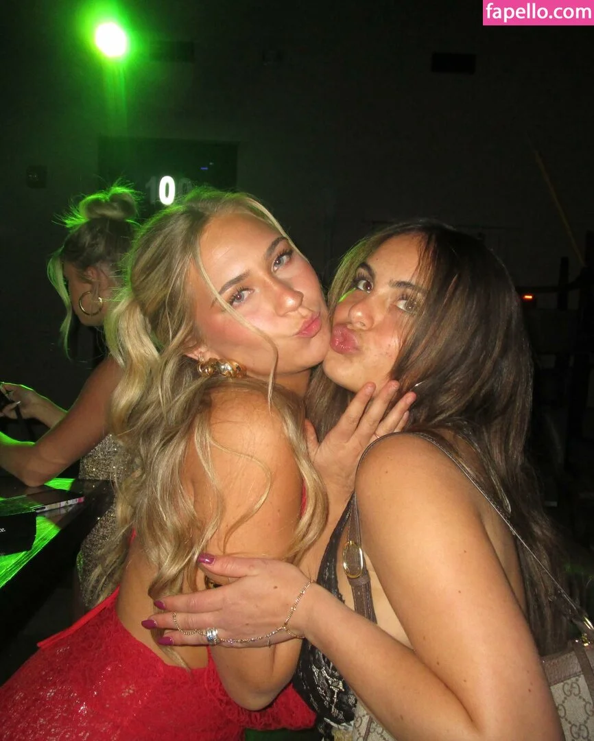 Sarabella Harris Onlyfans Photo Gallery 