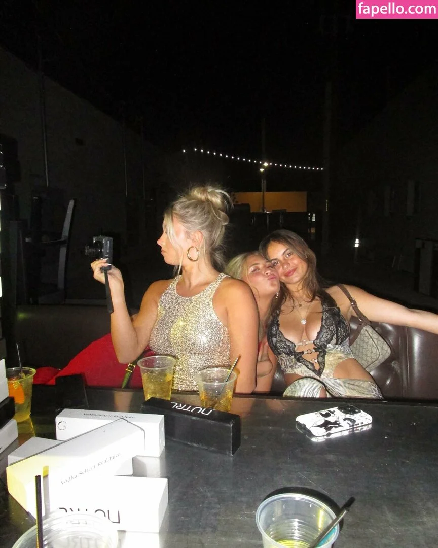 Sarabella Harris Onlyfans Photo Gallery 