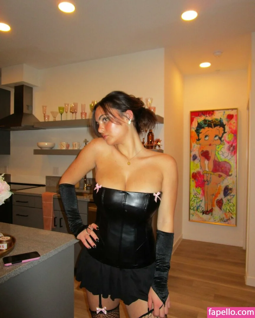 Sarabella Harris Onlyfans Photo Gallery 