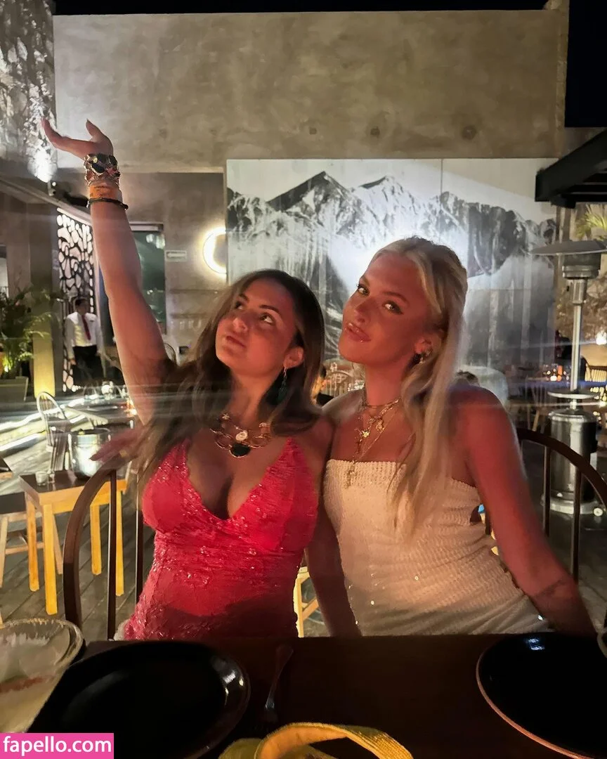 Sarabella Harris Onlyfans Photo Gallery 