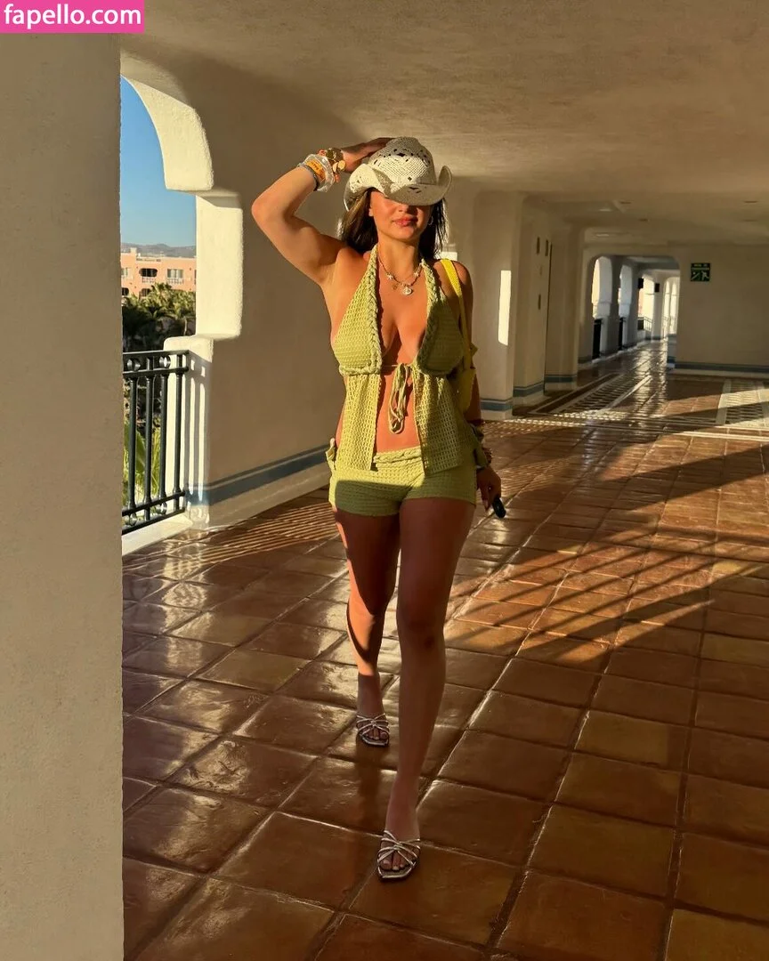 Sarabella Harris Onlyfans Photo Gallery 