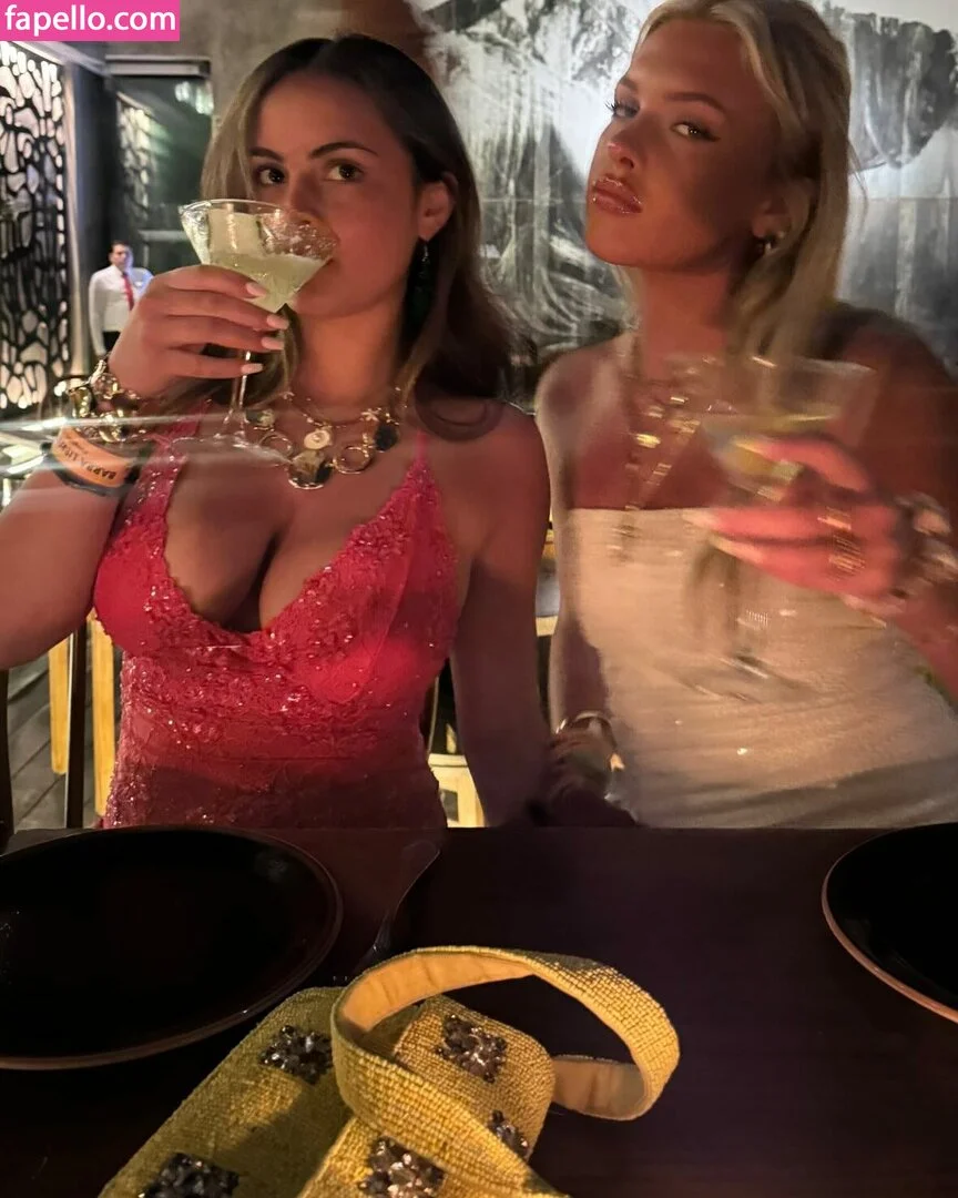 Sarabella Harris Onlyfans Photo Gallery 