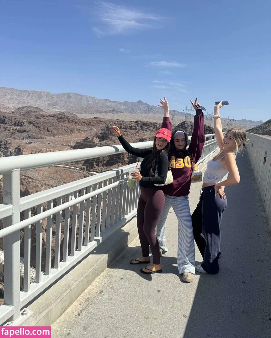 Sarabella Harris Onlyfans Photo Gallery 