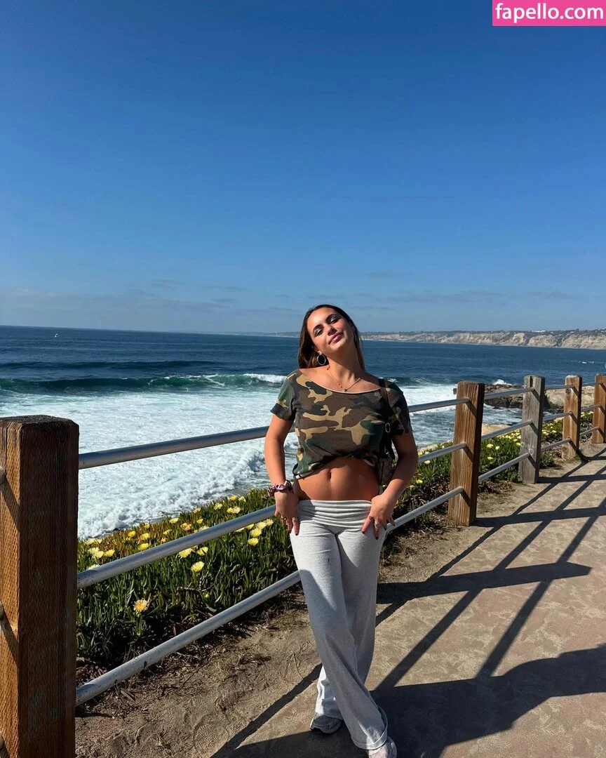 Sarabella Harris Onlyfans Photo Gallery 