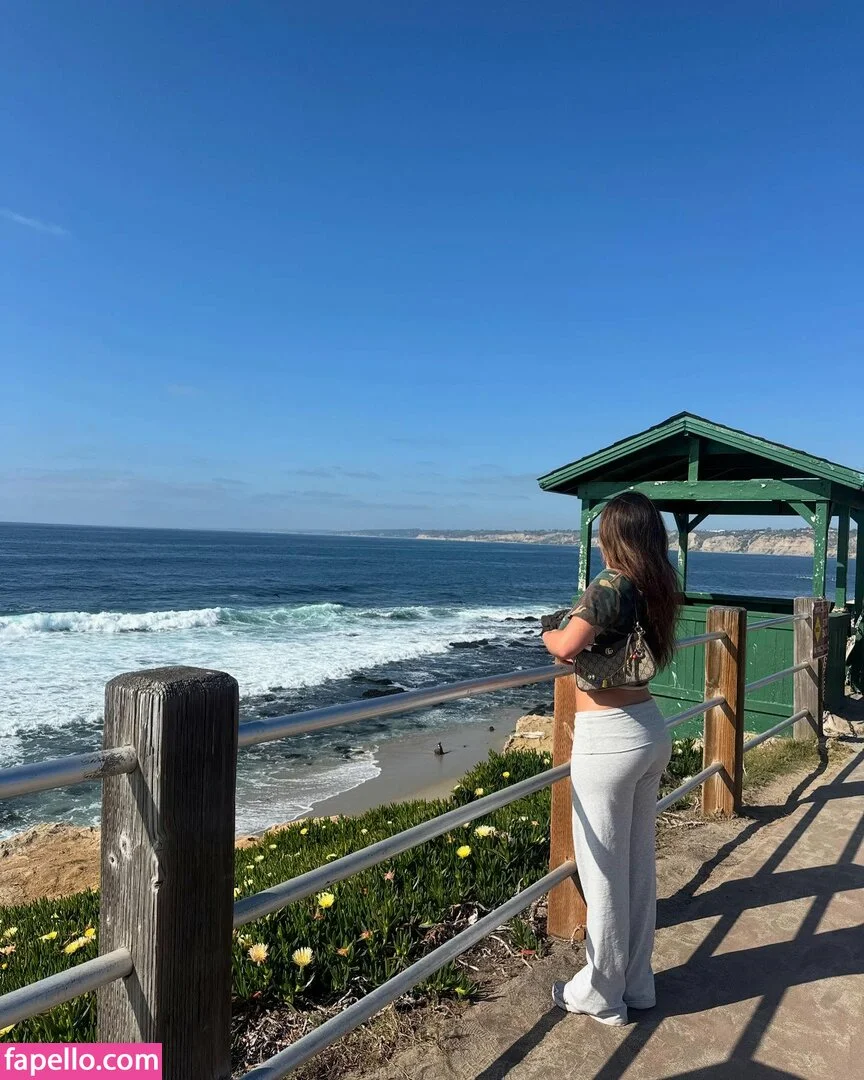 Sarabella Harris Onlyfans Photo Gallery 