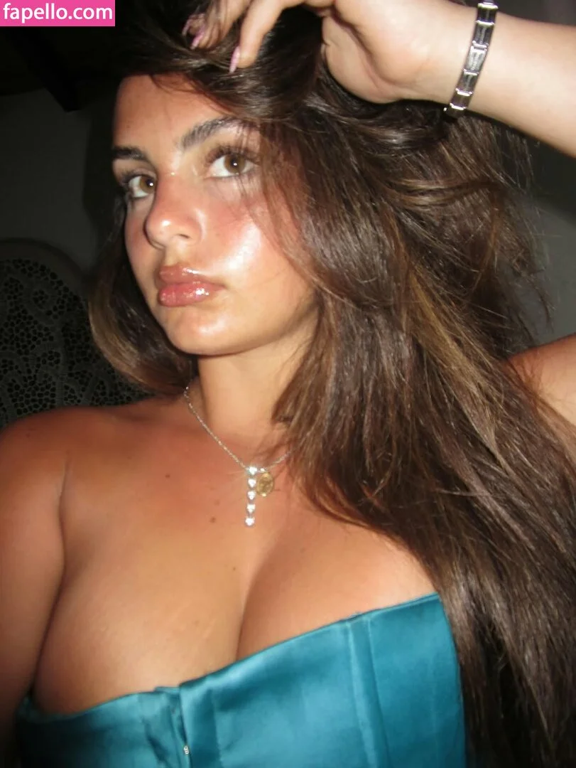 Sarabella Harris Onlyfans Photo Gallery 