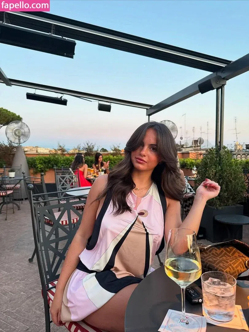 Sarabella Harris Onlyfans Photo Gallery 