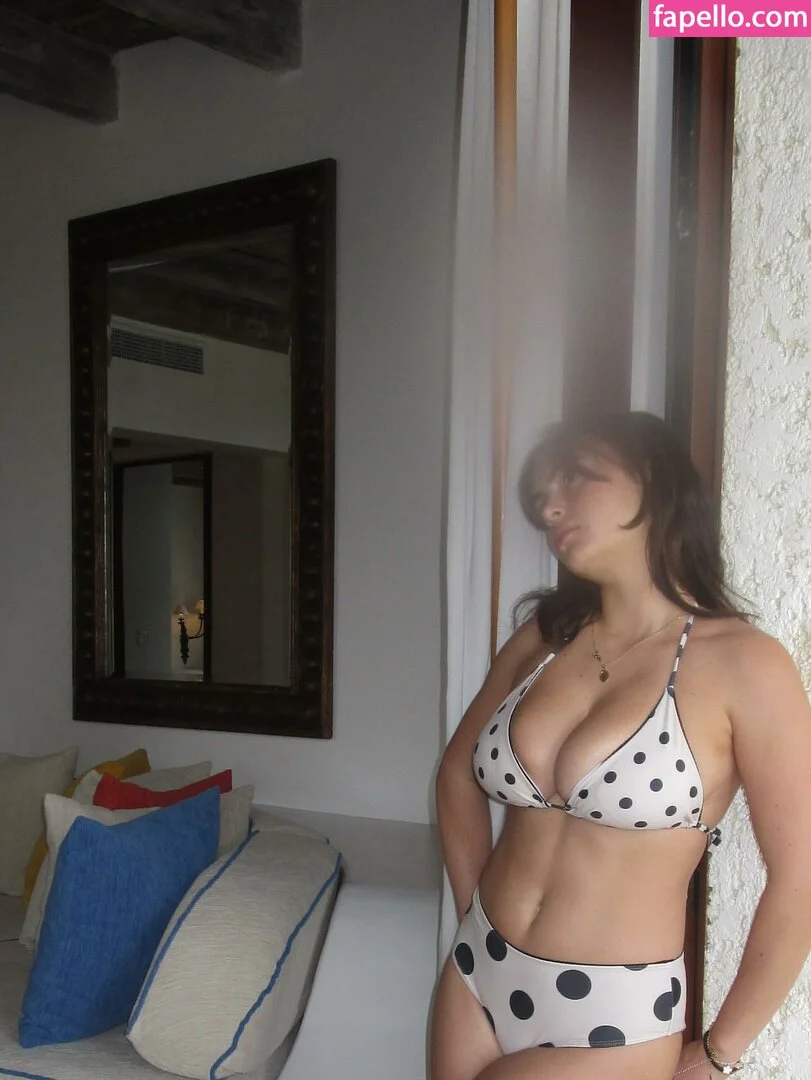 Sarabella Harris Onlyfans Photo Gallery 